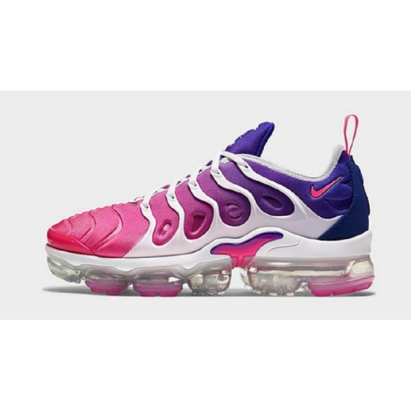Nike Shoes - 🎊🎉Host Pick 1/27🎉🎊Nike Vapormax